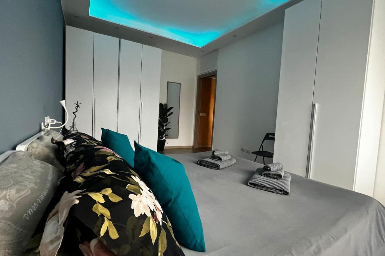Prestigioso Trilocale Sui Navigli Con A/C & Wi-Fi Apartman Milánó Kültér fotó